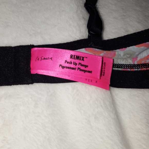 La SENZA Remix Push Up Plunge underwire bra. - Picture 3 of 4